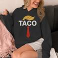 TACO トランプズ・オールウェイズ・チキン・アウト・タコス パーカー