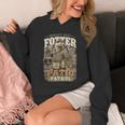 Worlds Best Fotter パティオ パトロール 裏庭 カワウソ しゃれ 誕生日 長袖tシャツ パーカー