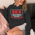 セックスインストラクター初レッスンは無料です-面白いバチェロレッテ パーカー