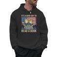 It's A Good Day To Read A Book Frog Vintage USA FLag Men Hoodie