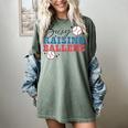 Busy Raising Ballers Retro Groovy Baseball Mom Outfit Women's Comfort Colors T-Shirt Berry