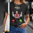 Pope Leo Xiv Is Calling Catholic Humor メンズ レディース Tシャツ 彼女への贈り物