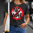 No War、アンチウォーデーストップサイン、スプレーペイント、No War。 Tシャツ 彼女への贈り物