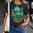 Octopus Reading Book Reading Bookworm Reader T-Shirt Gifts for Her Octopus Reading Book Reading Bookworm Reader T-Shirt Gifts for Her