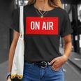 On Air レトロ Dj マイク ポッドキャスト ヴィンテージ バイブ ギフト Tシャツ 彼女への贈り物