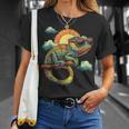 カメレオン 動物 グラフィック サングラス アートワーク カメレオン Tシャツ 彼女への贈り物