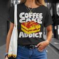 コーヒーケーキ好きのレトロなグラフィック。 Tシャツ 彼女への贈り物