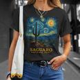 サグアロ国立公園にインスパイアされた星空の夜の冒険 Tシャツ 彼女への贈り物