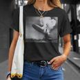 サム・シェアによるヒンデンブルク大惨事 Tシャツ 彼女への贈り物