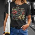 パイソン ヘビ フローラル ボール パイソン タトゥーフラワー Tシャツ 彼女への贈り物