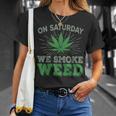 土曜日はwemoke Weeed-鈍いジョイントガンジャディスペンサリーアート Tシャツ 彼女への贈り物