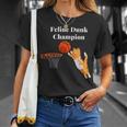 猫ダンク チャンピオン バスケットボールを踊る猫 Tシャツ 彼女への贈り物