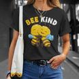 蜂親切かわいい親切に蜂しゃれ蜂親切ミツバチ Tシャツ 彼女への贈り物