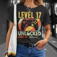 面白い17歳の誕生日 17歳 ギフト レベル17 アンロック Tシャツ 彼女への贈り物