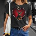 面白いミニチュアピンシャーハート ミニピン 恋人へのギフト Tシャツ 彼女への贈り物