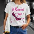 20歳の誕生日 ハイヒール A Queen Was Born In 2006 Tシャツ 彼女への贈り物