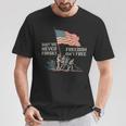May We Never Forget Freedom Isnt Free アメリカ国旗 ベテラン Tシャツ 面白い贈り物