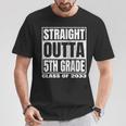 Straight Outta 5Th Gradechool Graduation Class Of 2033 Tシャツ 面白い贈り物