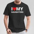 アイ・ラブ・マイ・娘たち、ウィズ・ア・レッド・ハート Tシャツ 面白い贈り物