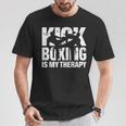 キックボクシングは私の治療法、キックボクシングの試合モチーフのキックボクサー Tシャツ 面白い贈り物