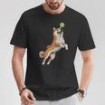 遊び心のある柴犬フェッチ追いかけテニスボール Tシャツ 面白い贈り物
