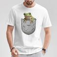 カエルの胸ポケット。 Tシャツ 面白い贈り物