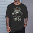 65歳の誕生日 1961年クラシックカー Tシャツ 彼への贈り物