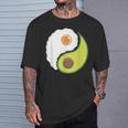 Avocado And Eggs Keto Diet Healthy Eating Yin Yang Yin Yang Tシャツ 彼への贈り物