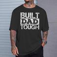 Built Dad Tough 父の日trong Daddy aying Tシャツ 彼への贈り物