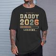 Daddy 2026 Loadingaterschaft Baby-Ankündigung Dad To Be T-Shirt Geschenke für Ihn