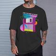 The Future Is Here フロッピーディスクディスクディスクレトロ80年代vaporwave Tシャツ 彼への贈り物