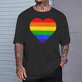 Lgbt レインボーウィングス フラッグ ハート ゲイ バイ ラブ プライド月間 Lgbtq Tシャツ 彼への贈り物