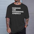 Morons Are Governing America Tシャツ 彼への贈り物