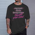 Protect Your Daughters 娘を守るために 息子を教育するために フェミニズムを理解するために Tシャツ 彼への贈り物