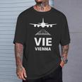 Vie 空港 ウィーン オーストリア 飛行機 滑走路に着陸 Tシャツ 彼への贈り物