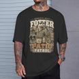 Worlds Best Fotter パティオ パトロール 裏庭 カワウソ しゃれ 誕生日 長袖tシャツ Tシャツ 彼への贈り物