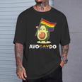 かわいい Lgbtq 猫と虹の旗のセーター – Lgbtq プライド Tシャツ 彼への贈り物