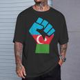 アゼルバイジャン 国旗 アゼルバイジャン ルーツ 手拳 パワー アゼルバイジャン Tシャツ 彼への贈り物