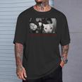 オープン・ザ・ドア・キャット・スクワッド・ミーム・ファニー・キャット・子猫・赤い目・ギフト Tシャツ 彼への贈り物