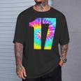 カラフルなタイダイ 17歳の誕生日または17番のチームイベント Tシャツ 彼への贈り物