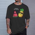 スイカとパイナップルをダビング カワイイ サマーフルーツ Tシャツ 彼への贈り物