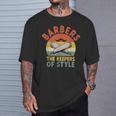 バーバーズスカルプティングの自信をすべての切り取ったヘアスタイルに。 Tシャツ 彼への贈り物