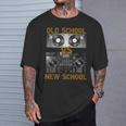 ミュージックdjs オールドスクールvs ニュースクールターンテーブル Tシャツ 彼への贈り物