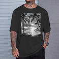 ヤシの木の白黒写真 夕焼けビンテージ写真 Tシャツ 彼への贈り物