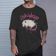 ライブ奇妙なオポッサム面白いポッサム Tシャツ 彼への贈り物