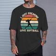 ヴィンテージソフトボール I Just Freaking Love ソフトボール愛好家 Tシャツ 彼への贈り物