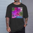 審美的なヴェイパーウェイヴドリーム。ピラミッドのある電気の楽園 Tシャツ 彼への贈り物