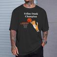 猫ダンク チャンピオン バスケットボールを踊る猫 Tシャツ 彼への贈り物