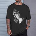 祈りの手 Tシャツ 彼への贈り物