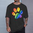 虹色の足跡プリント 犬 Tシャツ 彼への贈り物